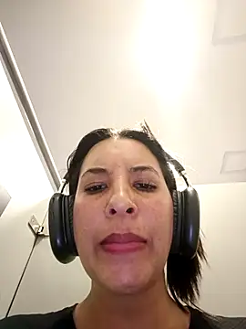 Bonny_Klote's cam snapshot