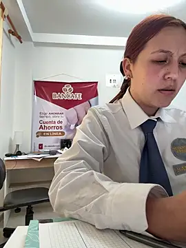 Emily-7_'s cam snapshot