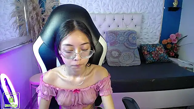 NathaliaSweet_11's cam snapshot