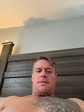 DILFiGuess1 live sex cam