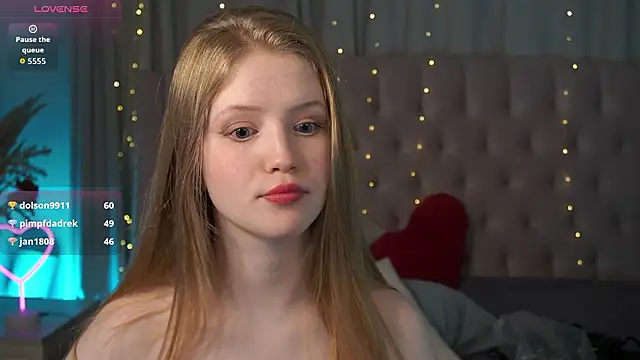 LilianHoward live sex cam