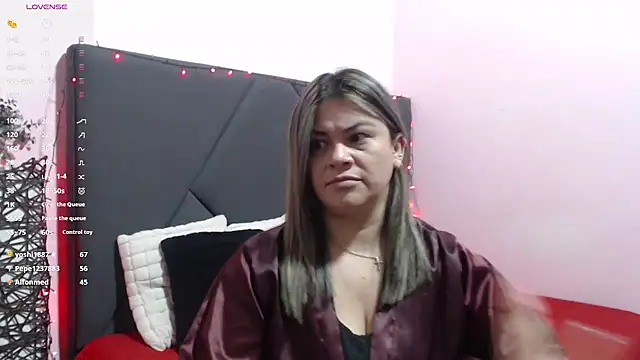 pamela_echeverria's cam snapshot