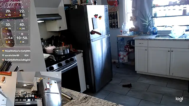 KierBearKisses's cam snapshot