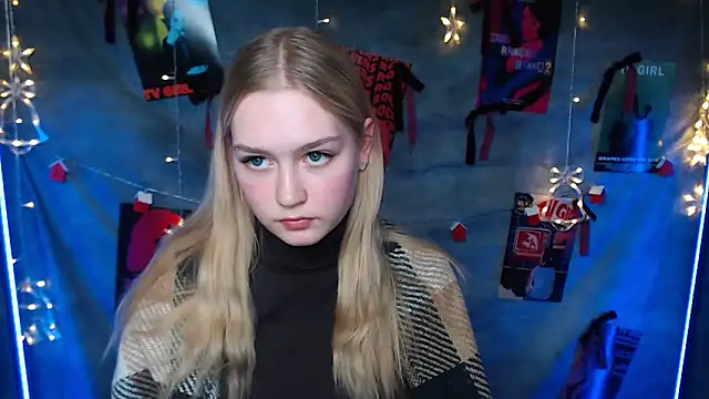 MademoiselleCl's cam snapshot