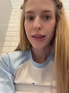 kira_mia's cam snapshot