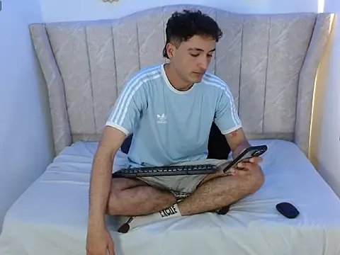 Chris_Tempt's cam snapshot