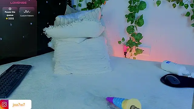 Levii_Ackermann live sex cam