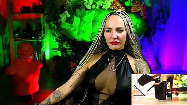 MonicaMaxwel's cam snapshot