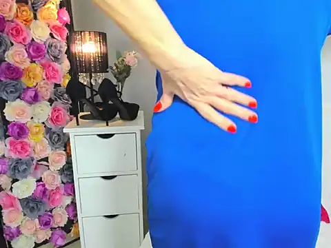 CrystalHotty's cam snapshot