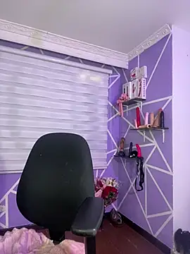 MiiaaJoness's cam snapshot