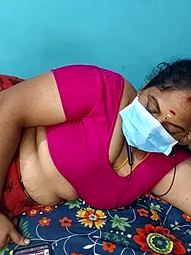 TamilSembaruthi143's cam snapshot