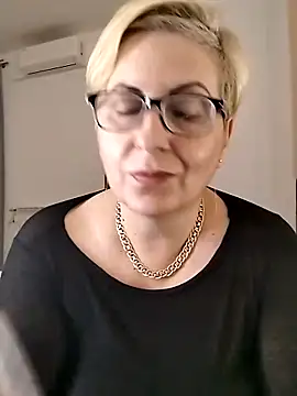 Pumabionda live sex cam