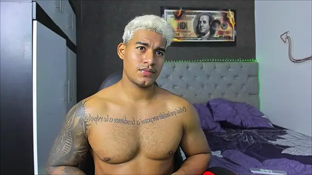 luigi_hot_ live sex cam