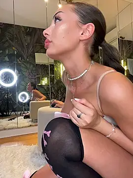 MileySin1111 live sex cam