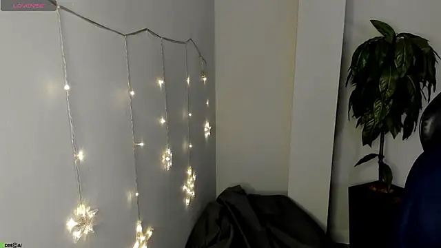 KarinaBroks live sex cam