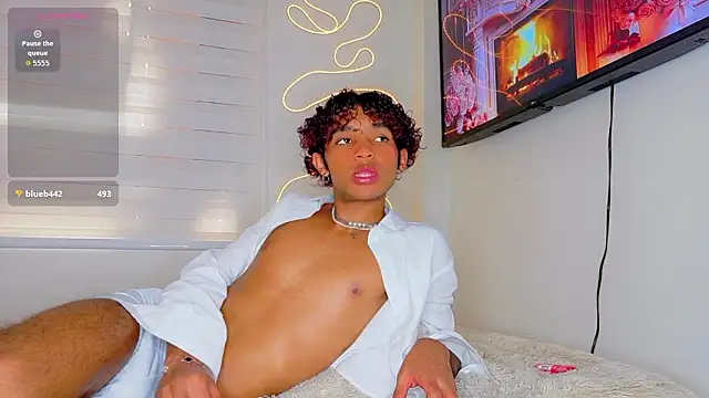 Aaron_Wiinter live sex cam