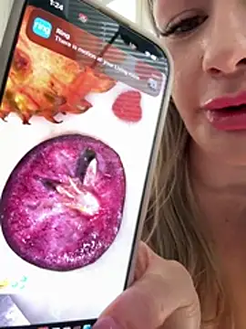 LoveShae_'s cam snapshot