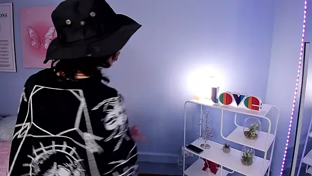 Hannahpage's cam snapshot