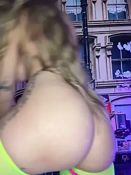 AubrieleRouj1's cam snapshot