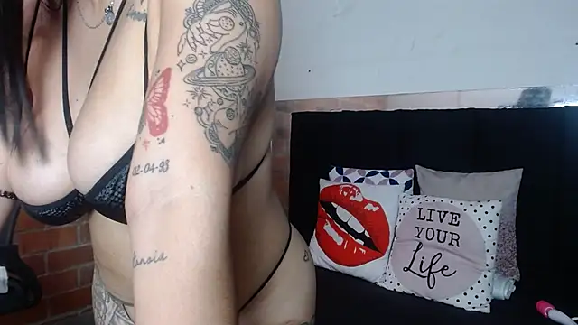 salome__hills1's cam snapshot