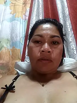 SweetChubbyMommy_02's cam snapshot