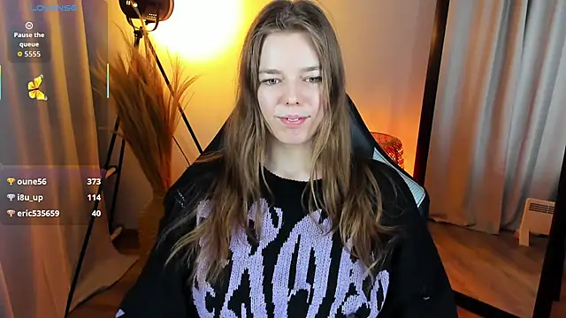 Tina_Tayllor_'s cam snapshot