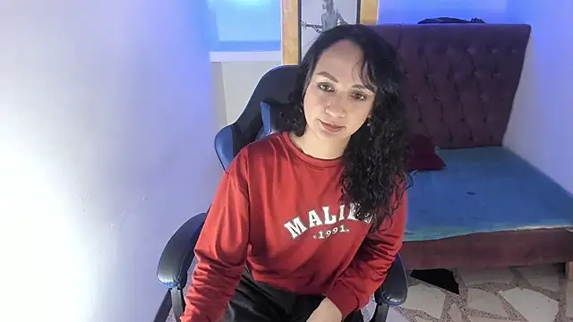 alison_moon7's cam snapshot