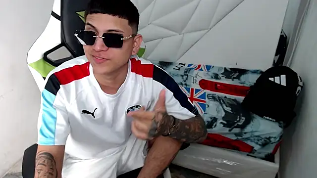 Black_diamondd_'s cam snapshot