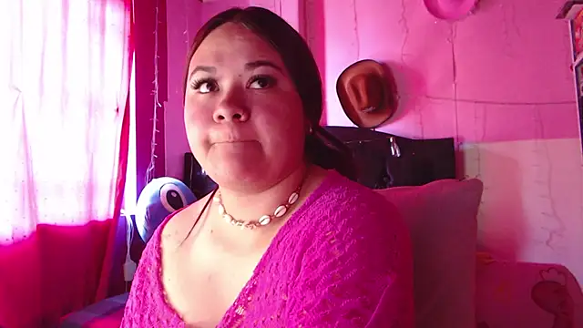 NikkiRous_'s cam snapshot