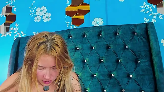 violet_smith2's cam snapshot