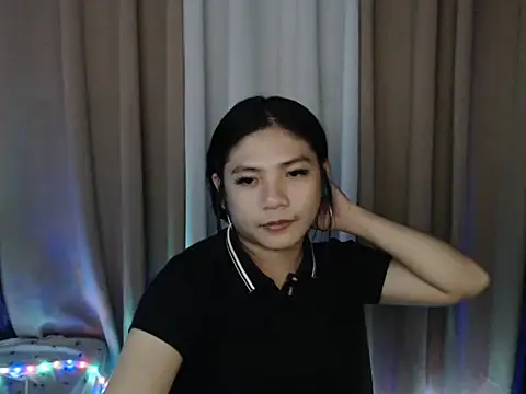 Kisses-For-You live sex cam