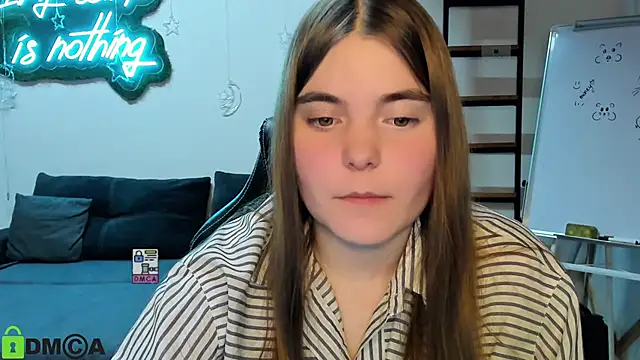 MiraaBloom's cam snapshot