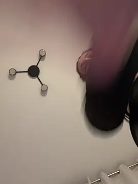 BabyKamiTV's cam snapshot