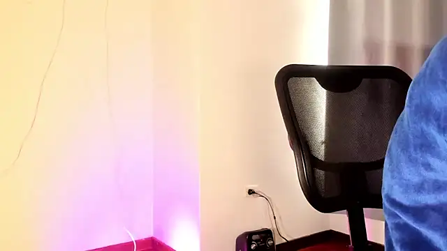 Teo_skinny live sex cam