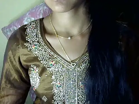 Khushi_v's cam snapshot