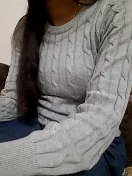 Husain_pari's cam snapshot