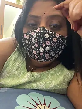 MarathiMILF's cam snapshot