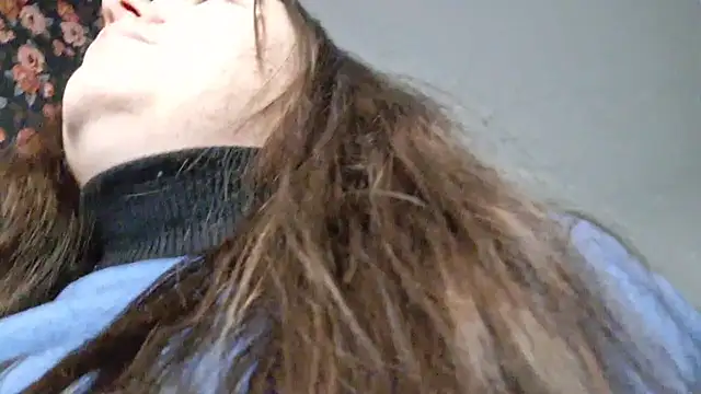 Cyndee_Winter's cam snapshot