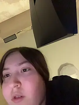 Charming_hamster_'s cam snapshot