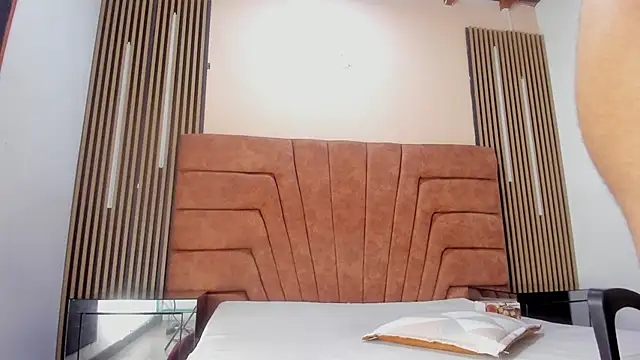 ADHARA_SMITH2 live sex cam