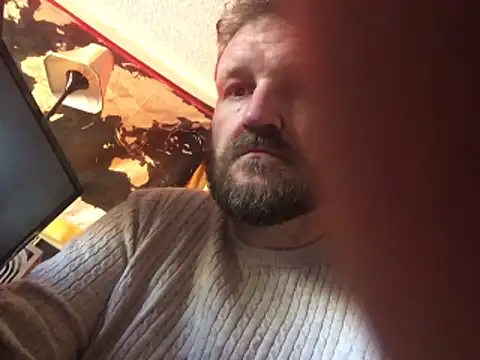 Thickwhitetight's cam snapshot