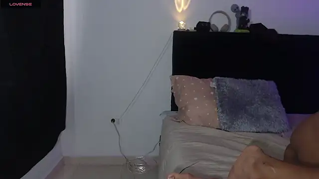 agathaklein's cam snapshot