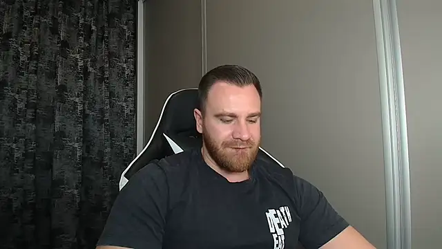 Thori92 live sex cam