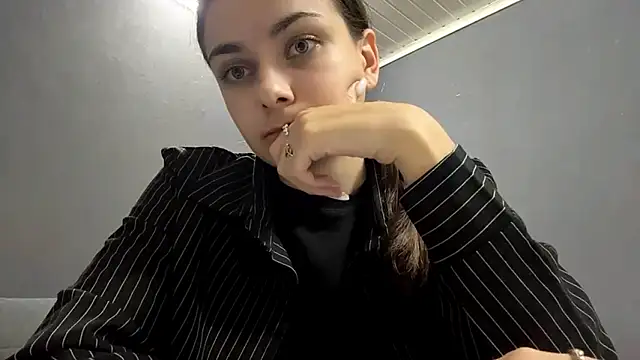 SarahHeadly's cam snapshot