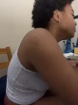 Tu_GataLinda's cam snapshot