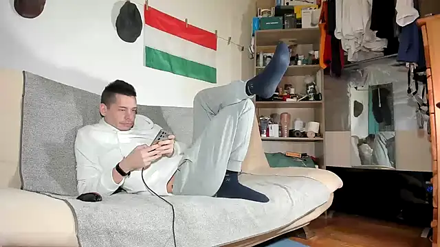 viraglaci18@xh's cam snapshot