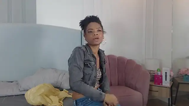 ChantalGarner's cam snapshot