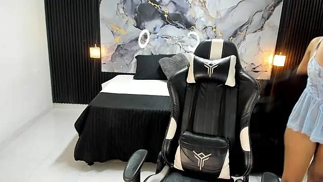 Ivy_16's cam snapshot