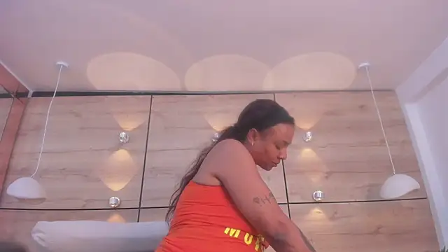 martina_touss live sex cam