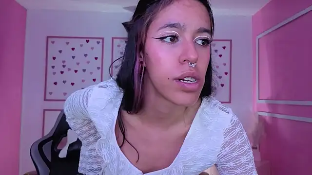 stephania_t's cam snapshot